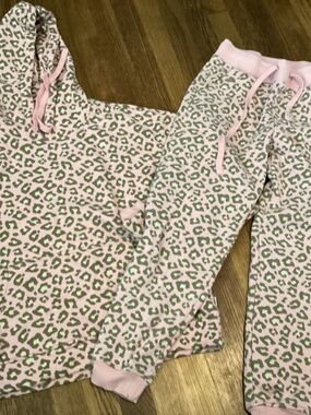 UGG 2pc lounge set ladies S